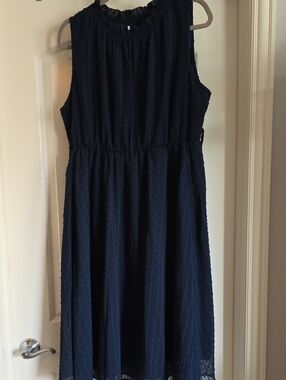 NWT Size 12 BloomChic Navy Sleeveless Midi Dress